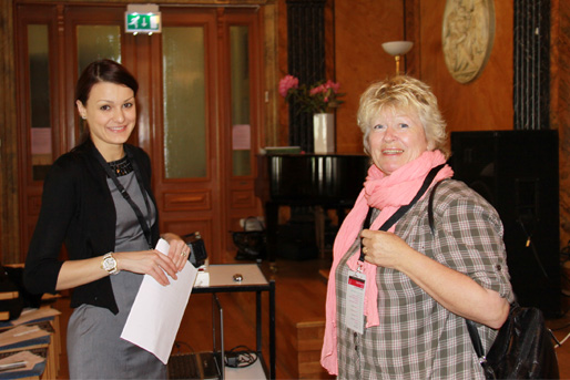 Azra Muranović och Angela Beausang