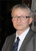 Haris Tucaković